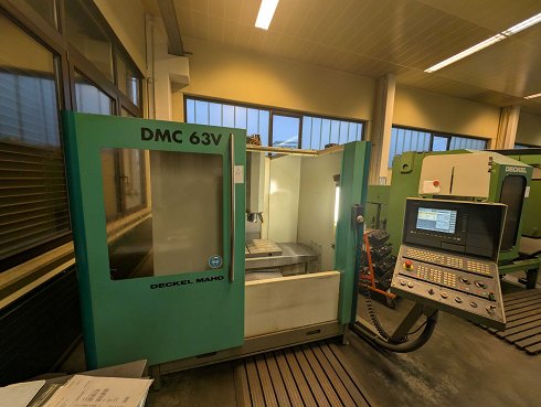 Fresadora universal DECKEL MAHO DMC 63 V