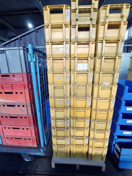 Pallet Storage container Deutsche Post