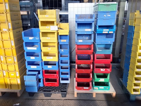 BITO Lot 43 and Schäfer storage bins