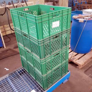 4 storage boxes TK 800 / 320