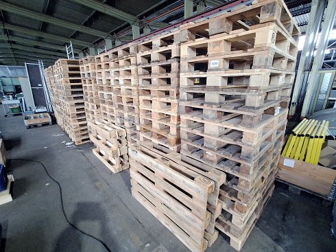 Lot of Euro pallets / as good as new