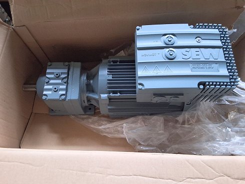 SEW Helical geared motor MM30D-503-00 / 3 KW