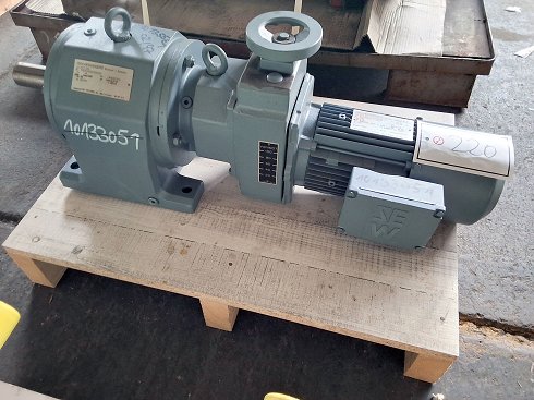 SEW Gear motor R73 D16 0.75 KW