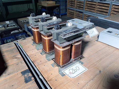 3 transformers type 1L 500 V - 220 V