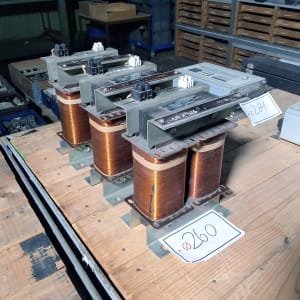 3 transformers type 1L 500 V - 220 V