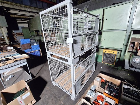 2 EPAL pallet cages