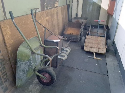 6 Material trolley