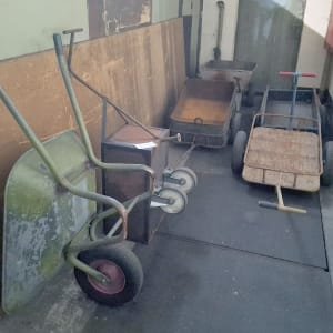 6 Material trolley