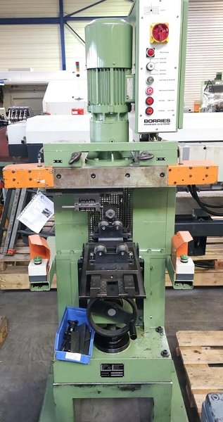 BORRIES BM 76 EL Stamping press - single column - hydraulic