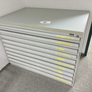 Drawer cabinet