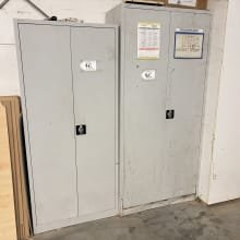 Lot steel cabinets