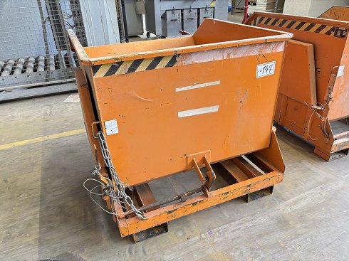 BAUER BK 90 Tipping trough for forklift trucks