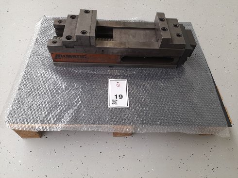 ALLMATIC LC160/200 Hydraulic vice