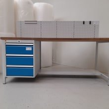 Workbench without vice