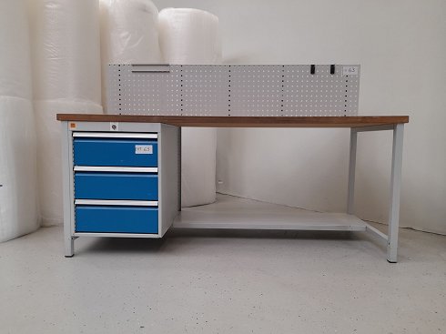 Workbench without vice