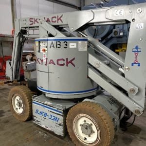 SKY JACK SJKB-33N Telekop working platform