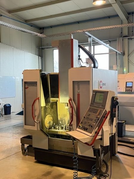 HERMLE C 600 V Tool milling machine - universal