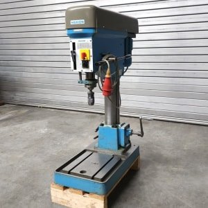 MAXION BT 25 ST Table drilling machine