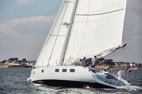 Catamaran à voile de 15,70 m de eslora