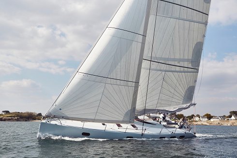 Catamaran à voile de 15,70 m de eslora