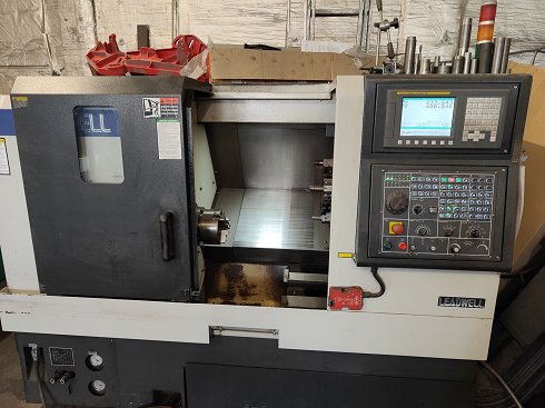 Torno CNC LEADWELL F1