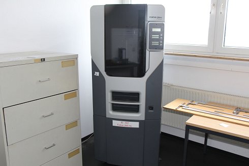 Tecnología de impresión 3D STRATASYS FORTUS 250 MC