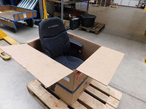 HYUNDAI Construction machine seat (7 elementos disponibles)