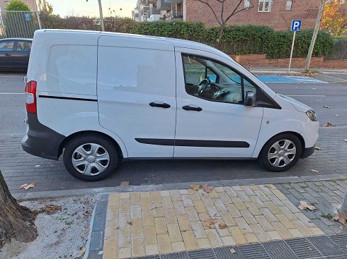 Ford Transit Courier 1.5 TDCI 2020 - 2019 LKV