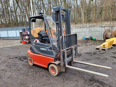 Carretilla elevadora eléctrica LINDE E20