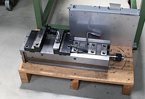 RÖHM RKE 4 NC compact clamping centre