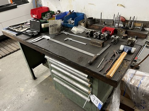 Workbench with contents