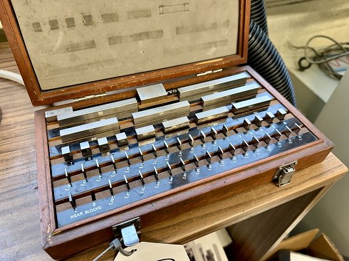 MITUTOYO Gauge block box