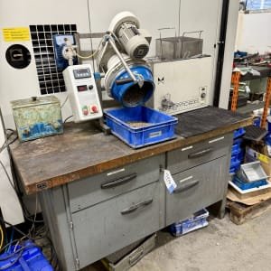 Workbench incl. grinding workstation