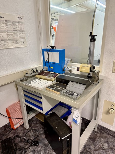 MITUTOYO SJ 400 Surface roughness tester