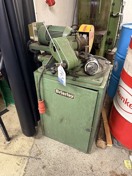 BRIERLEY B25 Drill grinding machine