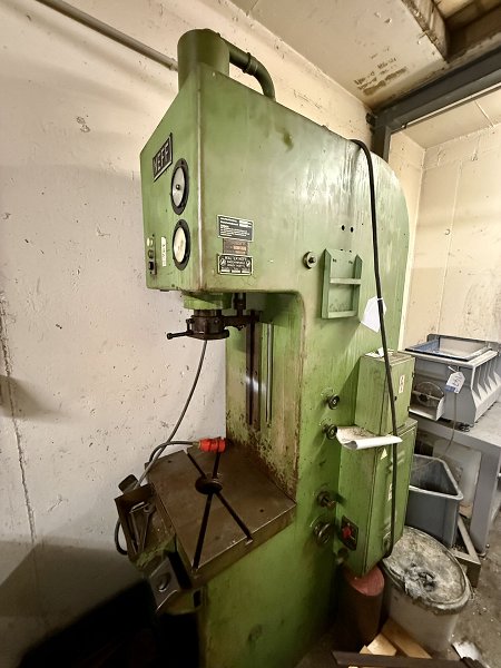 NEFF 10S55Z Hydraulic press