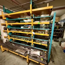 THIEL JUMBO-5E-2G-72X20 Roll-out rack with contents