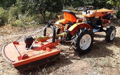 Minitractor Kubota 6001 con Desbrozadora