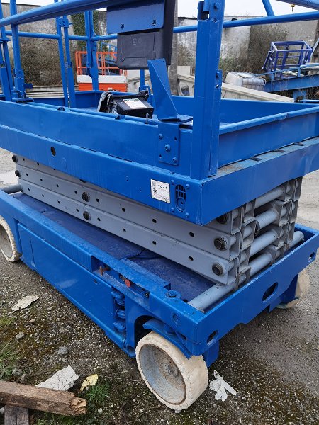 Plataforma elevadora 10m Genie GS-2646