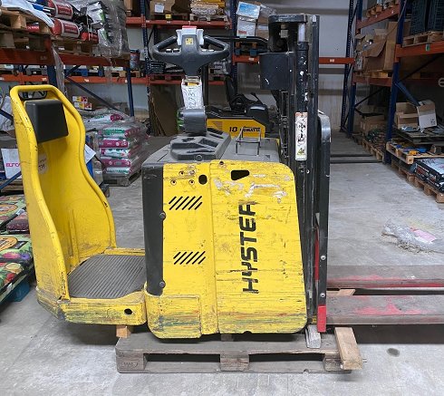 Apilador Hyster P2.0S