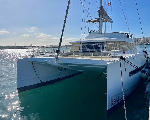 Catamaran à voile de 13,10 m de eslora