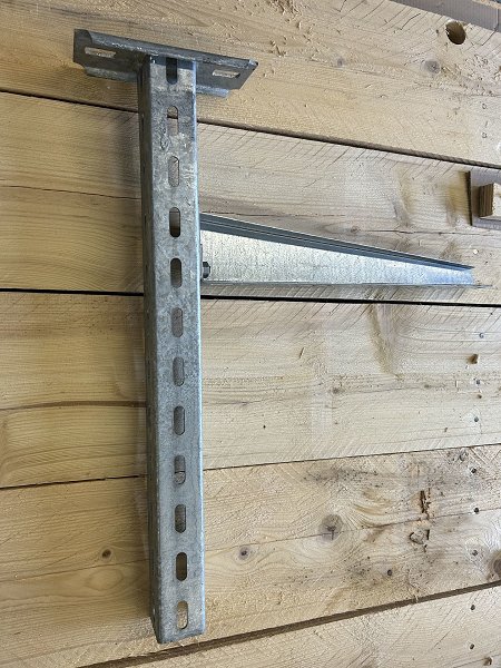 Cable tray support