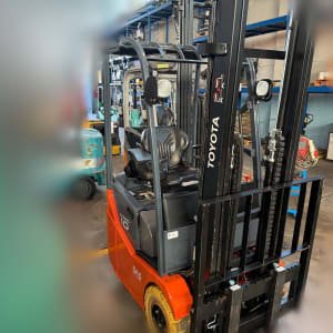 TOYOTA 7FBEST10 Electric forklift