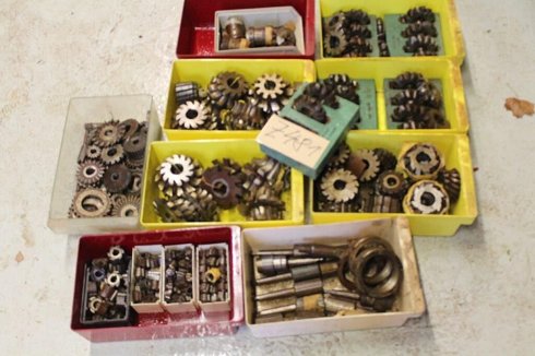 Item form milling cutters