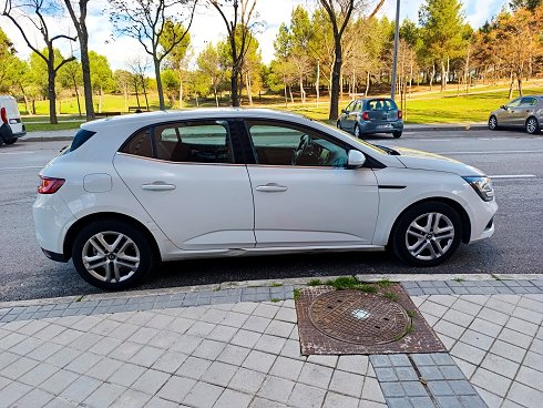 Renault Megane Business DCI 115 cv  2019 - 5051 KYF