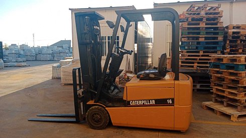 Carretilla elevadora MITSUBISHI CATERPILLAR FORKIFT