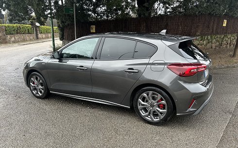 Ford Focus ST LINE Cabon Híbrido etiqueta ECO 2023  - 3700 MDD