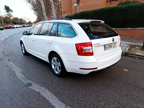 Skoda Octavia 1.6 TDI 115cv familiar 2020 - 4996 LGY