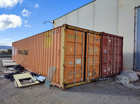 2 Containers Hapag-Lloyd