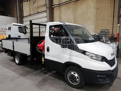 Grúa Fassi F26A.0.23 activa + IVECO DAILY 35C16H3